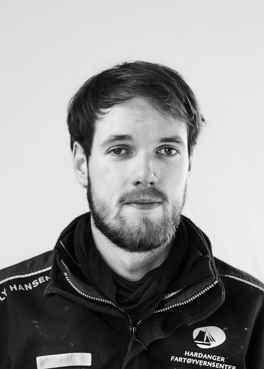 Erik S Apelthun